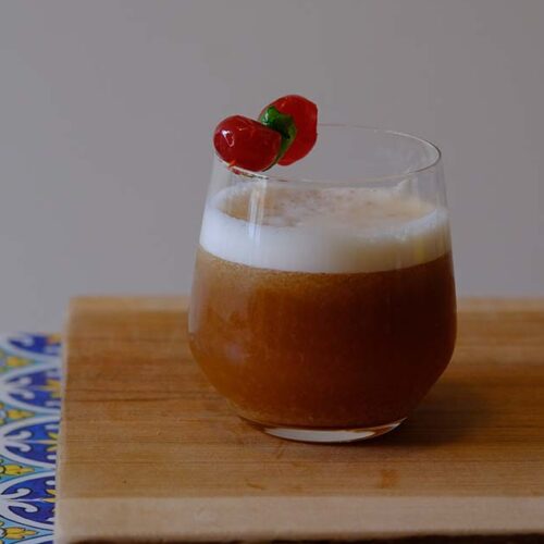 glass of tequila sour